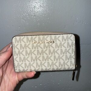 Michael Kors Blush / Cream Monogram Zip Wallet